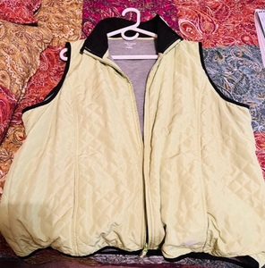 lot 324 image: Oleg Casini Sport Vest 1X