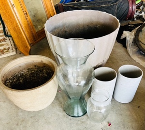 lot 341 image: Four Planter Pots & Glass Vases