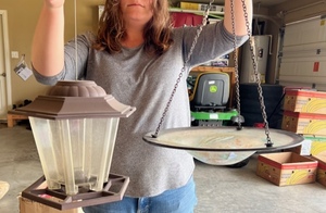 lot 346 image: Hanging Bird Bath & Bird Feeder