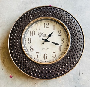 lot 348 image: Glenmont Clock Company Wall Clock