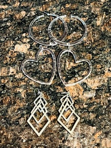lot 402 image: 2 Silver Hoop Earrings Sets & Drop Down Earrings