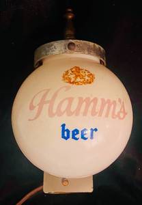 lot 3 image: Vintage Hamms Beer Globe Bar Light