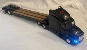 lot 10 image: Peterbuilt Tractor Trailer