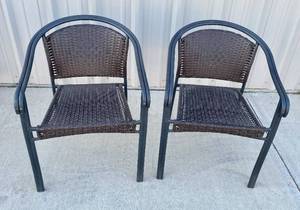 lot 35 image: 2 IndoorOutdoor Chairs