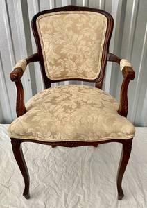 lot 44 image: Antique Victorian Needlepoint Chair
