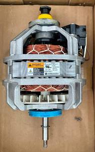 lot 71 image: Dryer Motor Model DMP400L01 by LG Eletronics