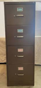 lot 99 image: 4 Drawer Upright Filing Cabinet