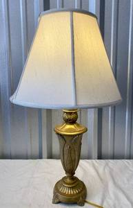 lot 170 image: Vintage Lamps