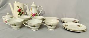 lot 187 image: Vintage (1950) Fine China Moss Rose Tea Set