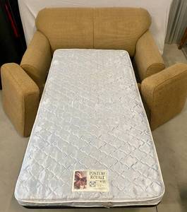 lot 213 image: Sealy Furniture Sleeper sofa