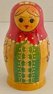 lot 23 image: Russian Matryoshka Hand Painted Nesting Dolls