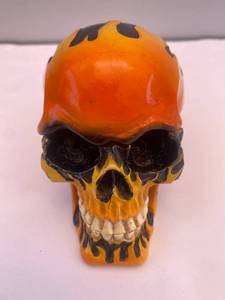 lot 7 image: Ghost Rider Flame Hot Rod Skull with open top ashtrayincense burner