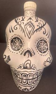 lot 13 image: Kah Blanco Tequila Canister (empty)