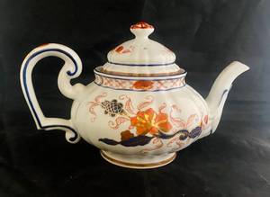 lot 93 image: Ming Royale Imari Porcelain Teapot