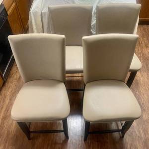 lot 4 image: 4 Leather Bar Stools