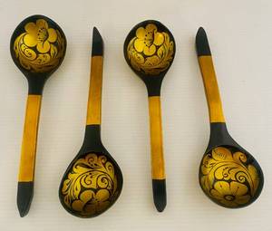 lot 31 image: Russian Hand Painted Khokhloma Wooden Spoons (4)