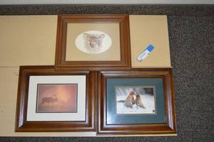 lot 59 image: Wall Art Wildlife Prints and Bear Photo
