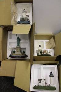 lot 29 image: Harbour Lights Collection Statue of Liberty and Lighthouses