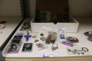 lot 211 image: Personalized Souvenir Items Key Chains, Pocket Knives, Pins and Patches