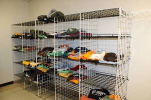 lot 217 image: Square Wire Rack Shelving 5 Sections and 1 End Shelf CONTENTS NOT INCLUDED - PICKUP MONDAY AFTER 3 OR TUESDAY