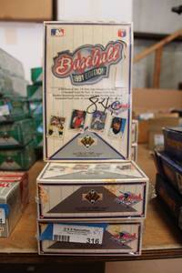 lot 316 image: Baseball Cards The Collectors Choice 1991 - 3 Boxes
