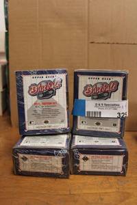 lot 325 image: Baseball Cards Upper Deck 1991 - 4 Boxes