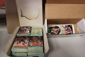 lot 382 image: Fleer Basketball Cards 1992-1993