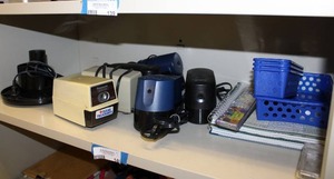 lot 140 image: Office Supplies Desk Organizer