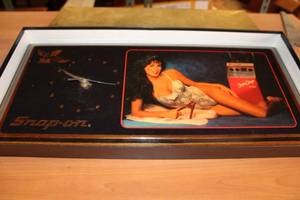 lot 438 image: Snap-On Picture Clock