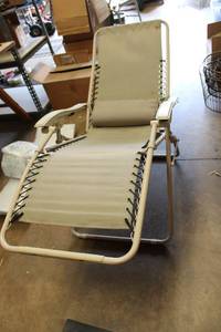 lot 465 image: Reclining Lawn Chair, AND Fold up Lawn Chair