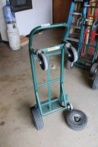lot 496 image: Utility Truck Dolly Green (one wheel needs replaced)