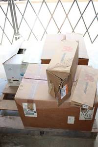 lot 536 image: 3 boxes of Track Lighting for display areas