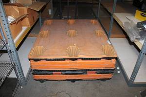 lot 551 image: Plastic Pallets
