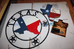 lot 578 image: Texas Lot Metal Sign, Texas Clocks
