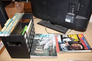 lot 463 image: Sports Magazines, Time, NFL Signed Photograph and More