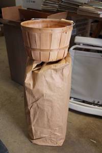 lot 466 image: Stack of 12 Natural Bushel Baskets with Handles