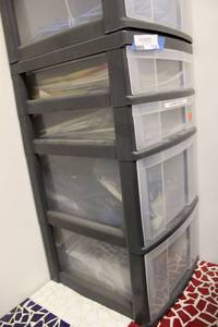 lot 124 image: Storage Bin and Contents Computer Cables, see pictures