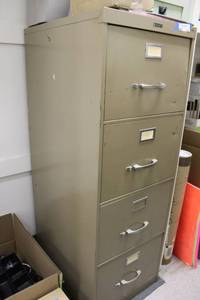 lot 133 image: 4-Drawer File Cabinet