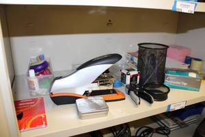 lot 139 image: Office Supplies Stapler, Labels, Merchandise Tags, Notepads, Pencil Holder