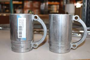 lot 734 image: Pair of Snap On Tool Mugs