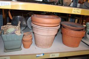 lot 739 image: Terra Cotta Pots and Glazed Planters