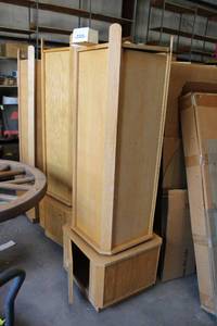 lot 773 image: 3 Swivel Square Wooden Display Cabinets