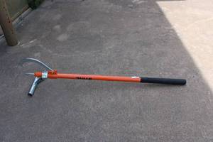lot 783 image: Stihl Peavey 60 Log Stand