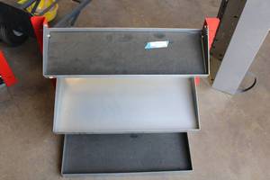 lot 786 image: 3-Shelf Snap On Tools Wall Mount Unit