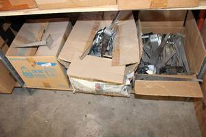 lot 799 image: Chrome Metal Display Hangers - 3 Boxes