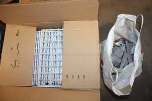 lot 806 image: White Wire Grid Display Squares and Metal Brackets - 2 Boxes