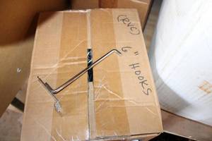 lot 813 image: 6 Slat Wall Display Hooks - 2 Boxes