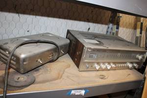 lot 837 image: Vaculator Dual Burner Unit, Vintage Fisher Stereo