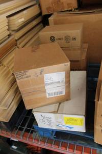 lot 924 image: Slat Wall Chrome Brackets - 4 Boxes (Includes 4 & 6 Hooks)