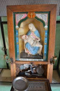 lot 897 image: Religious Lot Catholic Style Cabinet with Sculpted Virgin Mary holding Jesus, Bottom part of Cabinet Folds Out